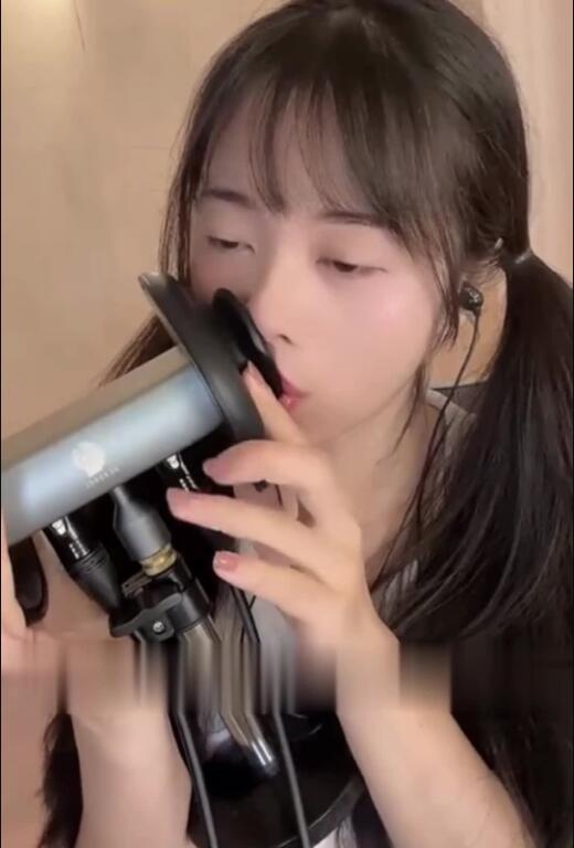 缇雅99 呼吸声+舔耳10分钟